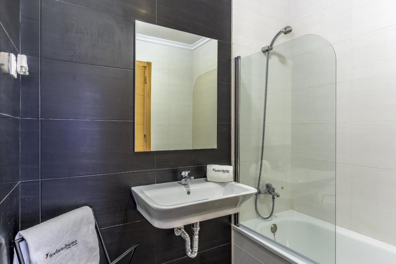 Flh Vila Real Santo Antonio Flat With Pool Вила-Реал-ди-Санту-Антониу Экстерьер фото